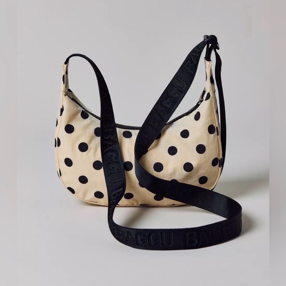 BAGGU small nylon crescent bag cream polkadot NWT
